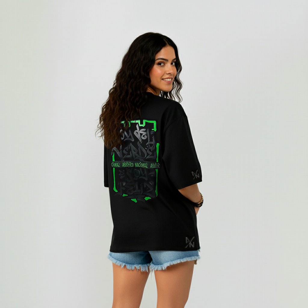Camiseta Negra Mujer Sentimiento Popular en 3D - Cluubes
